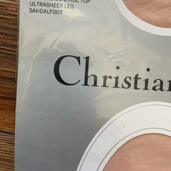 vintage package of Christian Dior L'Allure Silken Sheers pantyhose Shrimp color - Picture 3 of 8
